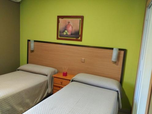 Hostal Ds Velilla de San Antonio Exterior foto